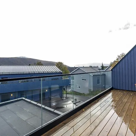 Town House With Good View On Of Island Feriehus